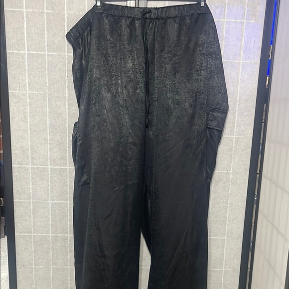 NWT RACHEL Rachel Roy Black Cargo Pants - Picture 1 of 6